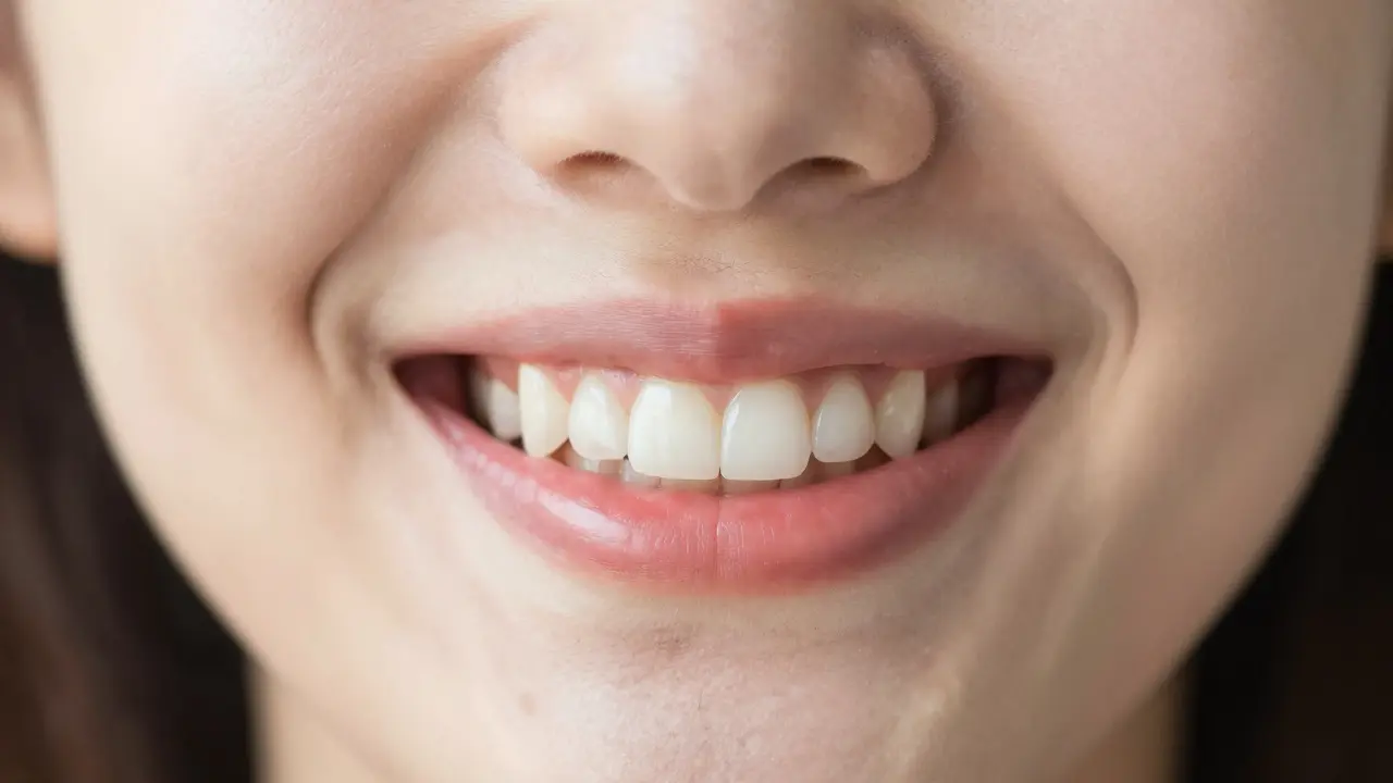 Křivé zuby: Kdy jsou jen estetickou vadou a kdy vyžadují léčbu?