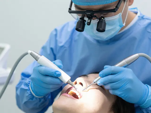 Jak dlouho trvá ústní hygiena a pískování zubů? Kompletní průvodce